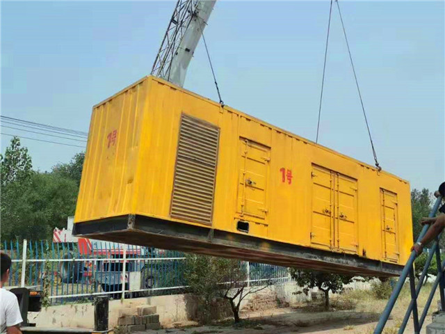 洪山300KW柴油发电机组油耗是多少？